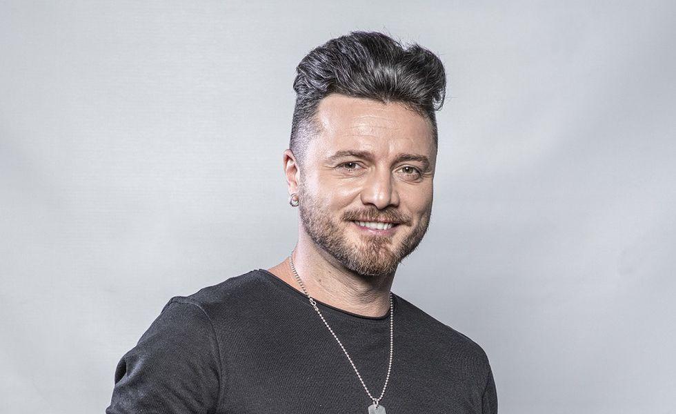 Tavi Clonda A Renunţat La Barbă După 15 Ani Pentru Emisiunea Te Cunosc De Undeva Am Plans Ca Un Copil Tvmania Ro