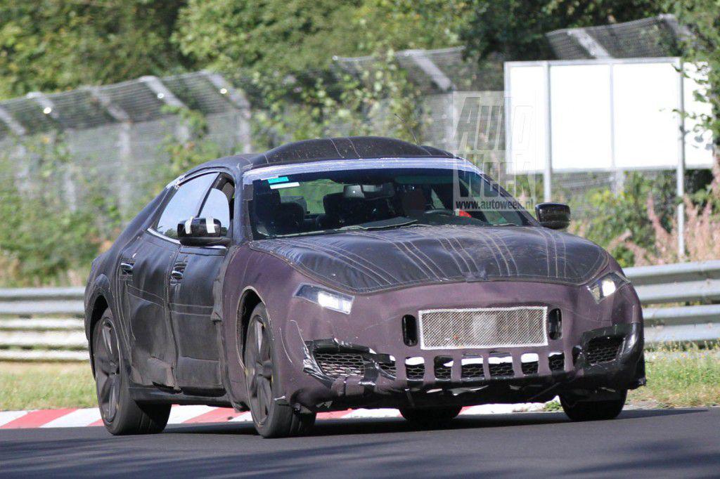 SPIONAJ: Noul Maserati Quattroporte soseste la Detroit