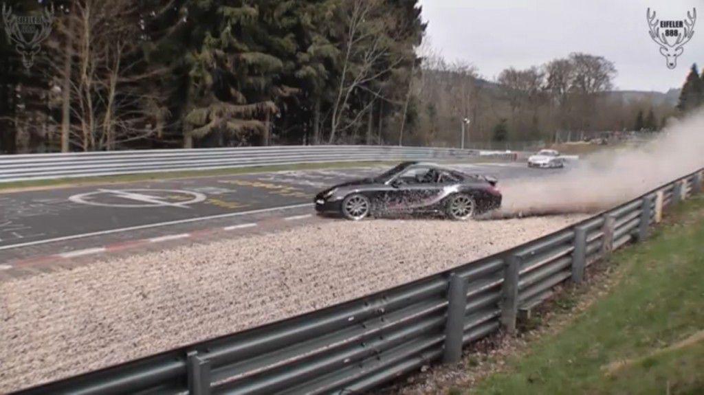Cele mai spectaculoase accidente de pe Nurburgring din 2013 (video)