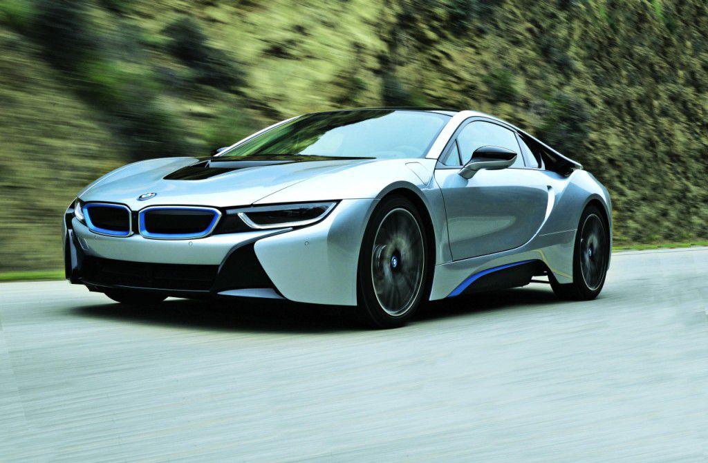 BMW i8: Cum se conduce cel mai sportiv hibrid al momentului