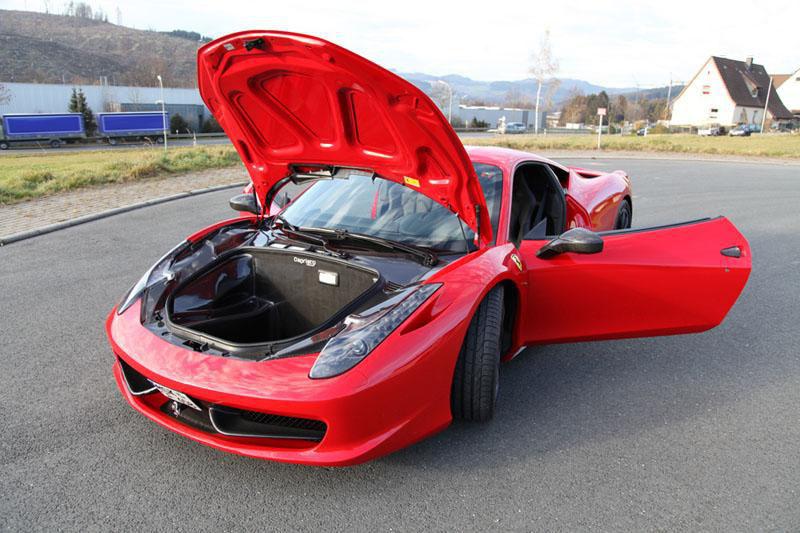 Ferrari recheama in service peste 3.000 de unitati 458 Italia pentru remedierea unei probleme la portbagaj