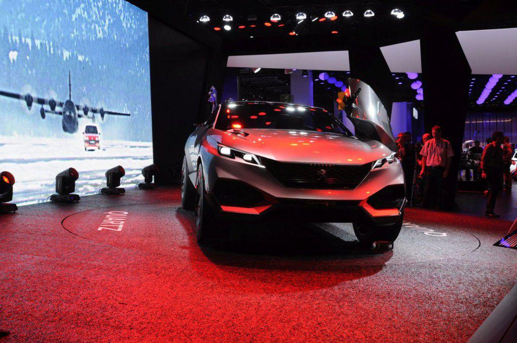 PARIS LIVE – Peugeot Quartz – Tehnologie hibrida si un design pe masura