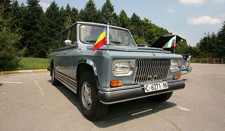 Mașina lui Ceaușescu își caută cu disperare proprietar. Prețul a scăzut cu 30.000 de lei!