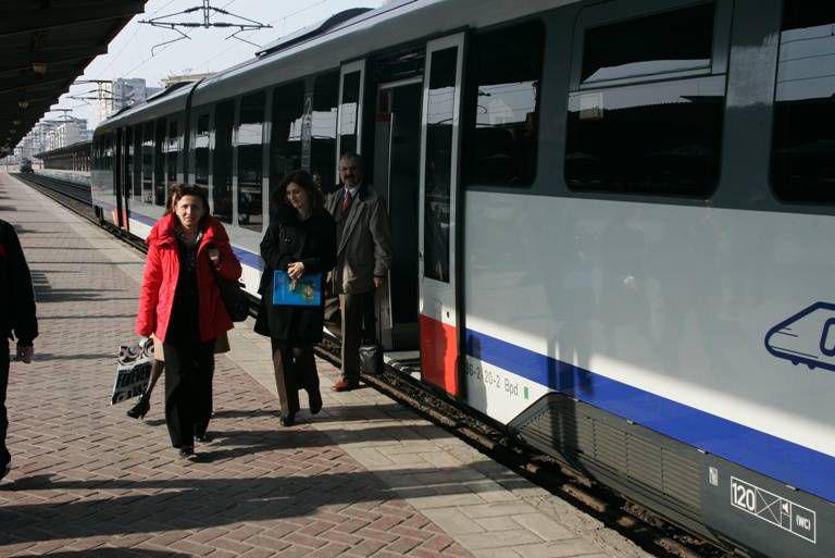 Aeroportul “Henri Coandă” ar putea fi legat de București prin metrou sau printr-o linie de cale ferată