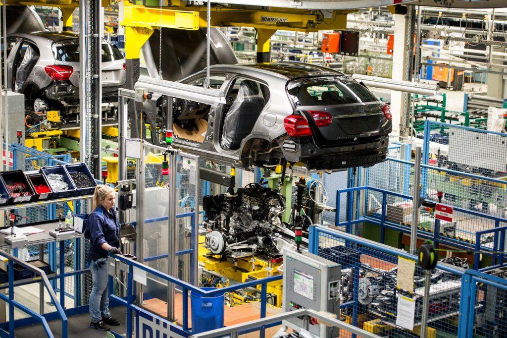 Daimler va construi pentru prima dată maşini Mercedes-Benz în Franţa