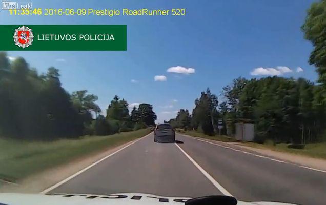 Șoferul zilei vine din Lituania! A făcut tot posibilul să scape de poliție. Cum s-a terminat urmărirea? | VIDEO