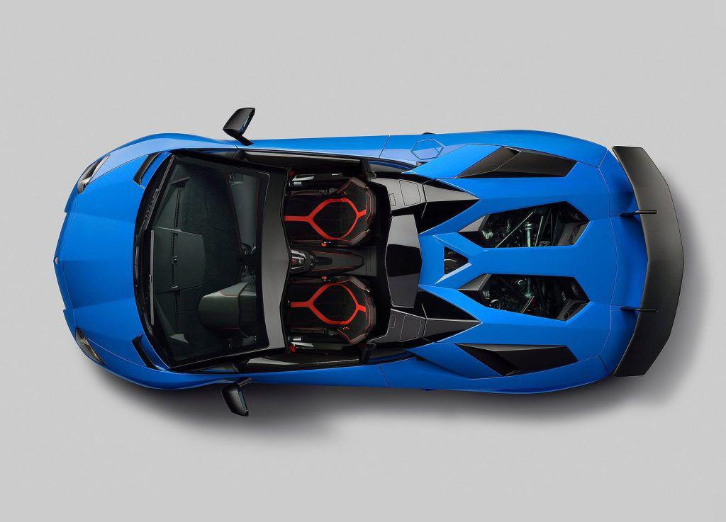 Lamborghini Aventador o să primească un facelift