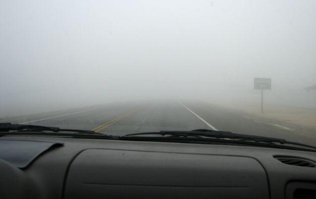 Ceața face ravagii din nou. Traficul rutier este blocat pe A2 din cauza unui accident rutier