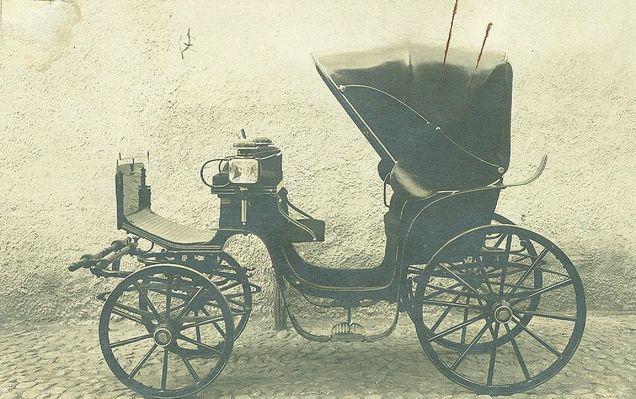 Ce se întâmpla în Alba Iulia pe vremea în care nu erau mașini! Cum se lua “permisul” de trăsură în anii ’20
