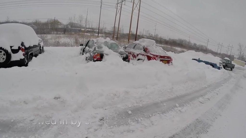Pariu: Va ieși oare acest Audi din zăpadă fără ajutor? Fiți atenți cum se procedează!