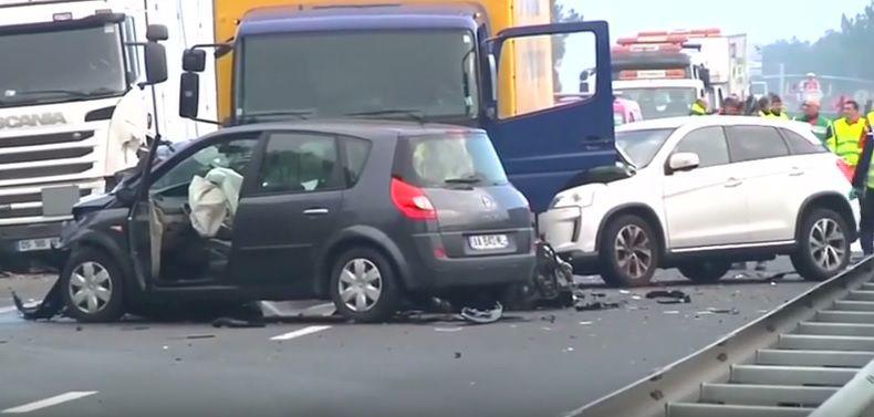 Se repetă scenariul de pe A2 și în Franța. 50 de mașini implicate într-un accident rutier soldat cu 5 decese