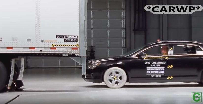 Cum arată un crash test între un automobil și un camion? | VIDEO