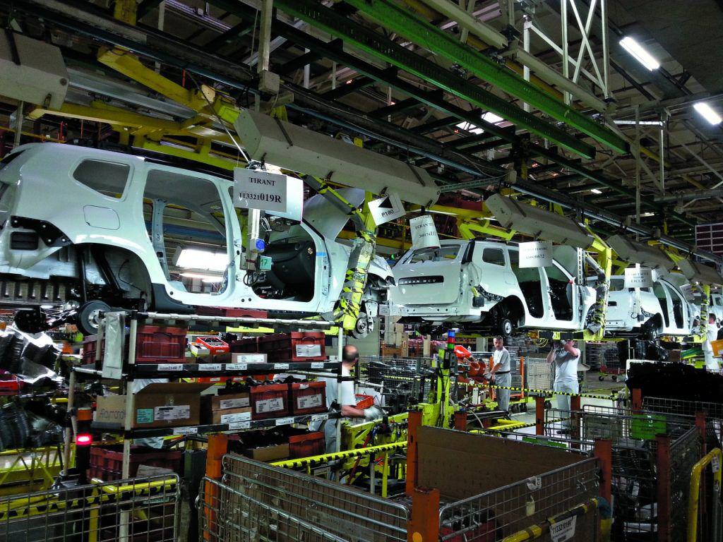 În primele cinci luni din 2018 la uzina Dacia din Mioveni au fost produse 145.215 vehicule
