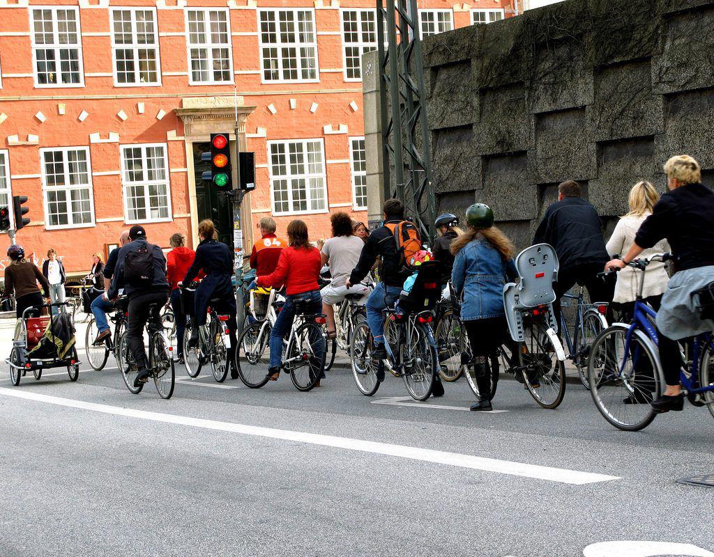În Copenhaga există mai puține mașini decât biciclete