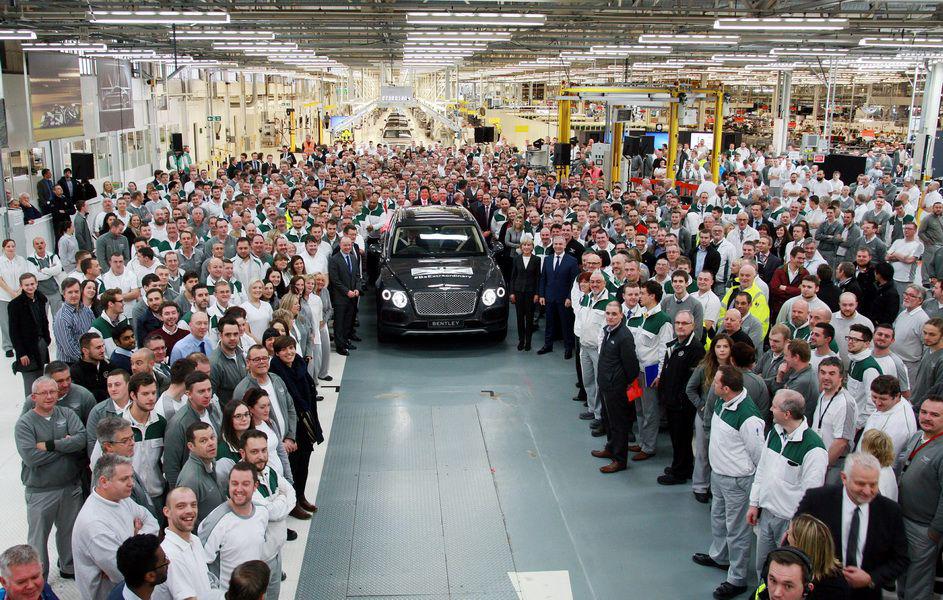 Bentley ar putea muta producția în afara Marii Britanii