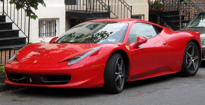 Câte automobile Ferrari sau Lamborghini sunt înmatriculate în România
