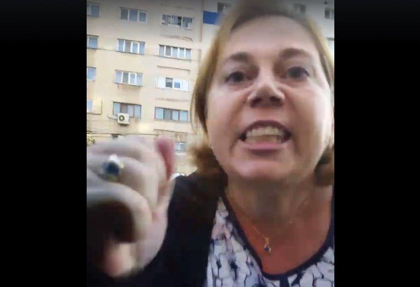Road rage în București. O femeie a atacat o altă șoferiță – VIDEO