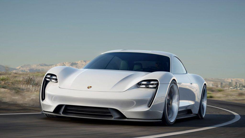Conceptul Porsche Mission E intră în producţie. Modelul de serie se numeşte Taycan