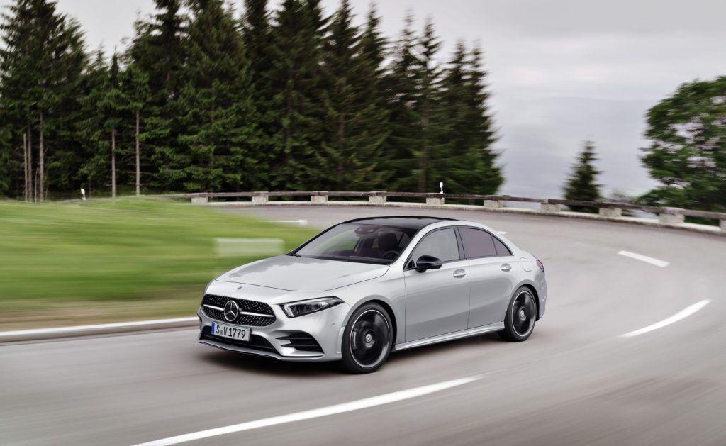 Mercedes Benz Clasa A Limuzină Imagini și Informații Oficiale