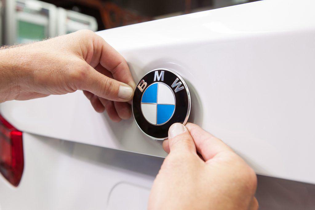 BMW investește un miliard de euro într-o nouă fabrică în Ungaria