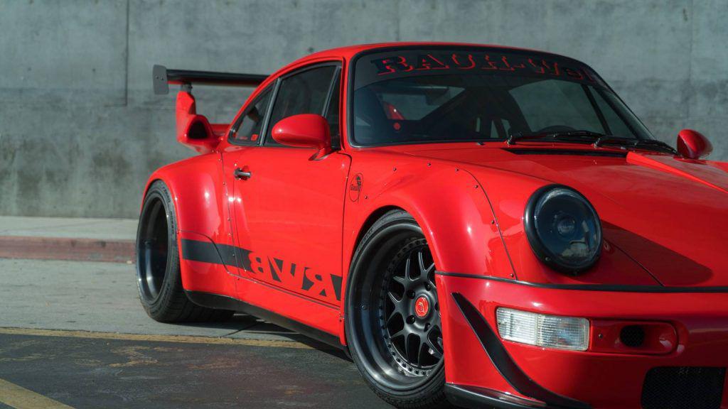 Un Porsche unicat este de vânzare: Iată ce înseamnă un 911 RWB!