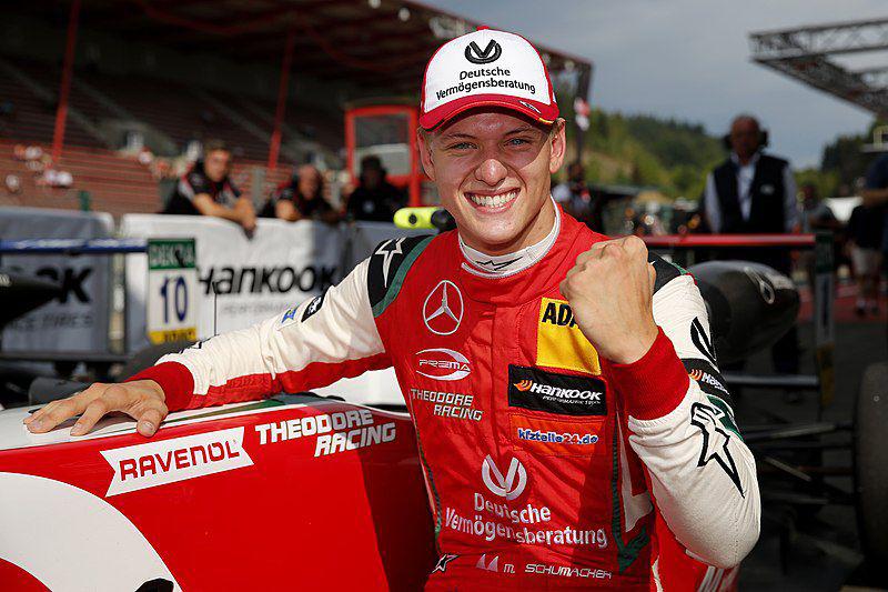 Mick Schumacher a semnat cu Ferrari și este mai aproape ca niciodată de Formula 1