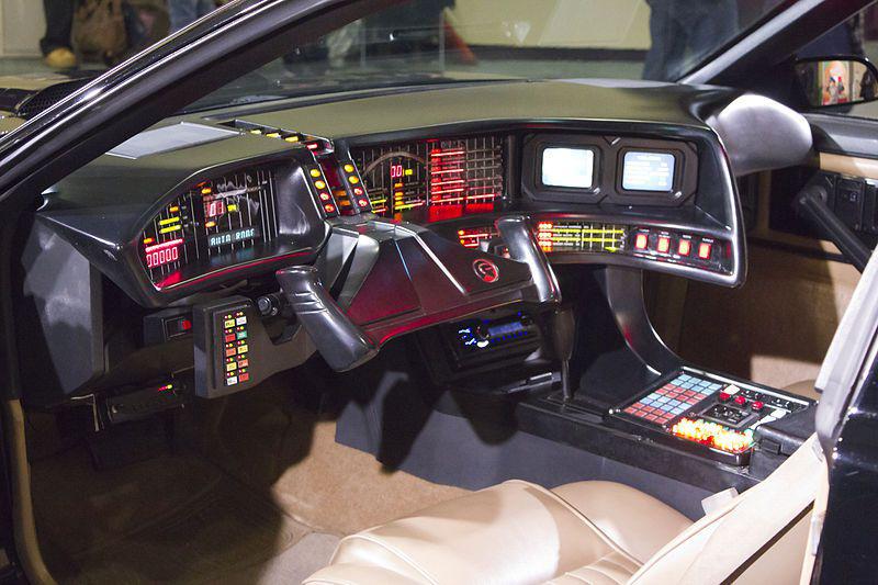 Cea mai îndrăgită mașină vorbitoare din anii ’80 este disponbilă acum pe eBay