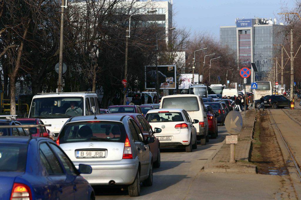 Jumătate dintre mașinile din România sunt mai vechi de 15 ani. Numărul acestora este în creștere