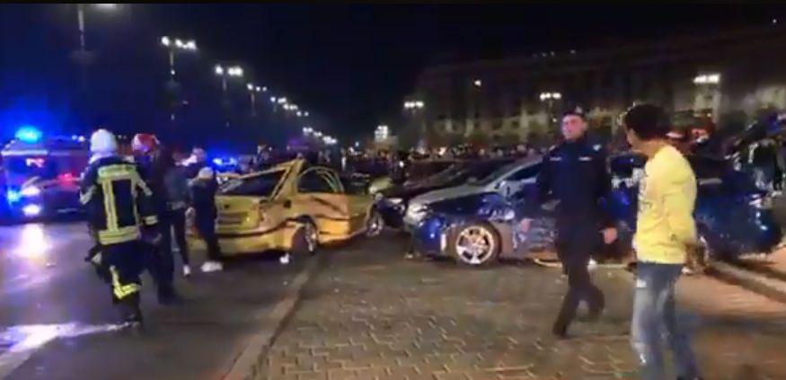 Accident Cu 7 Mașini In Piața Constituției Din București