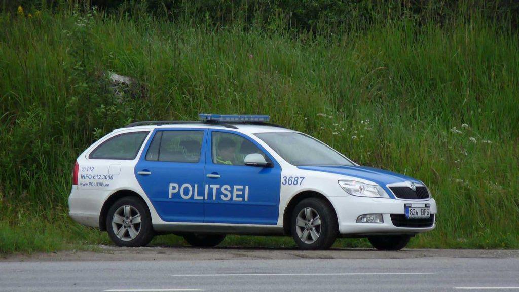 Poliția din Estonia a găsit o metodă inedită de a pedepsi vitezomanii: pauza forțată