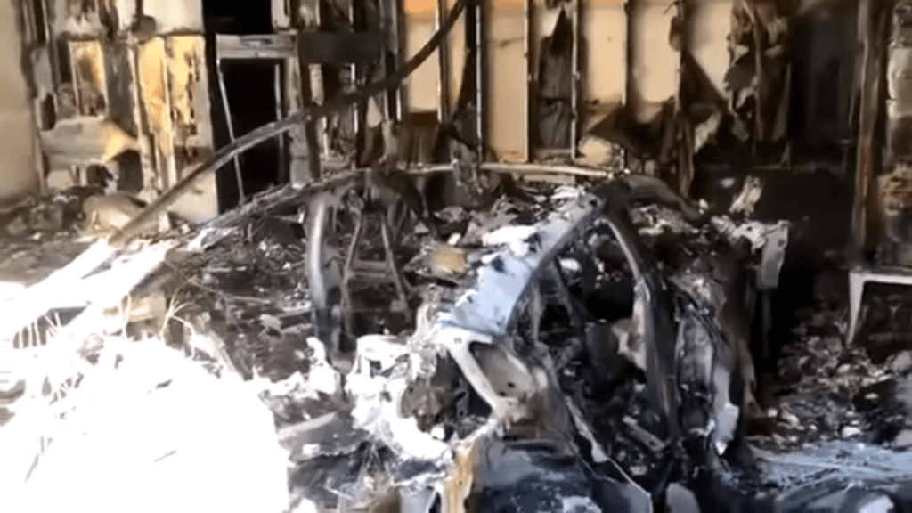 Porsche Taycan, praf și pulbere după ce a luat foc și a explodat într-un garaj (VIDEO)