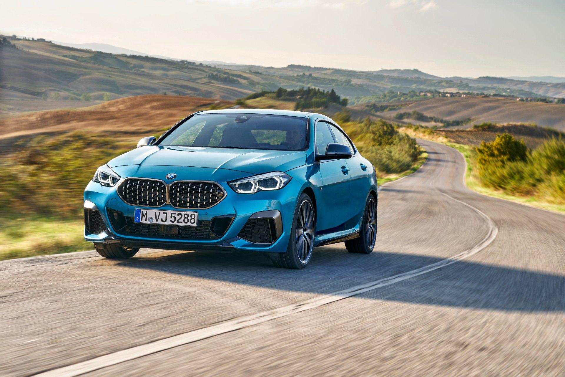 BMW Seria 2 Gran Coupe primește două variante noi de motorizare