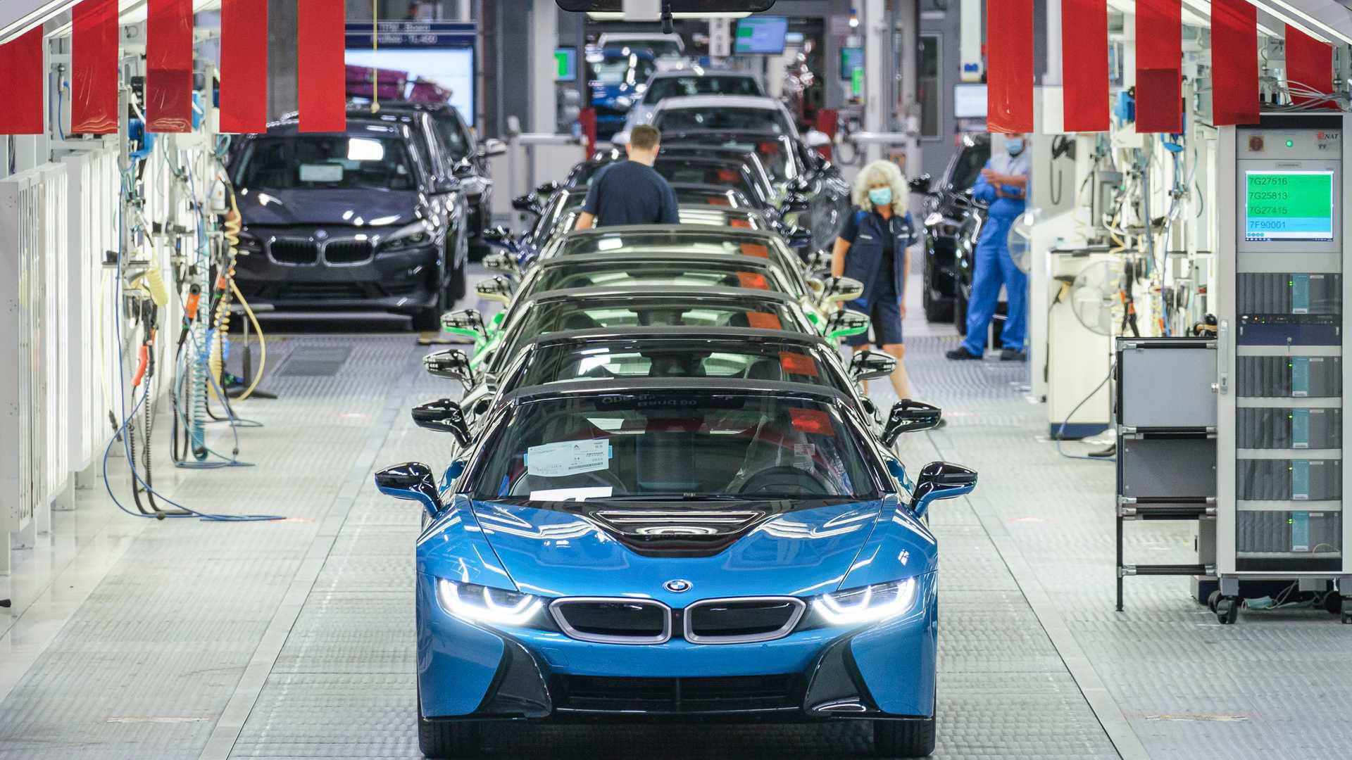 Ultimele 18 exemplare de producție BMW i8 sunt unice