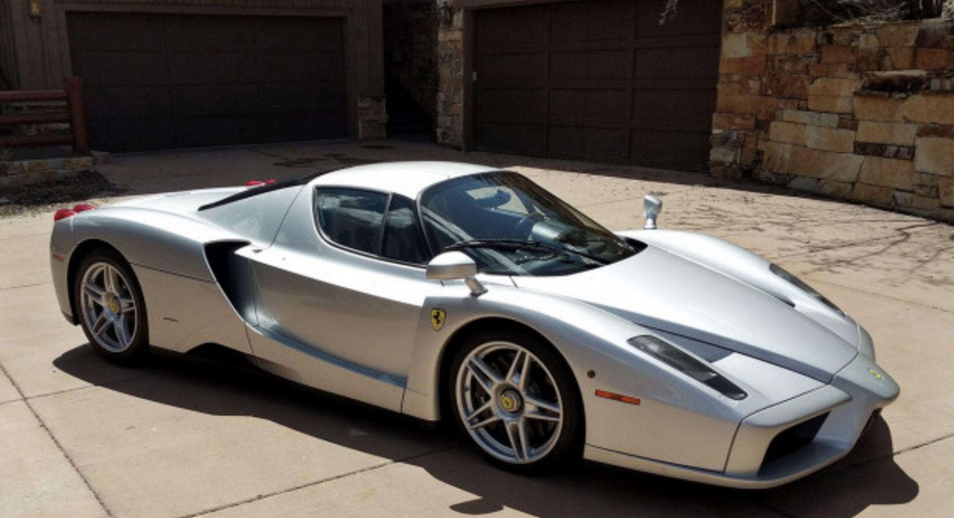 Mașini clasice în leasing: cât costă rata pentru un Ferrari Enzo
