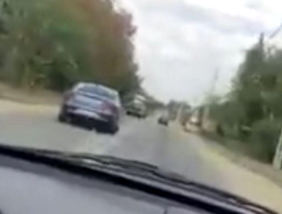 Imagini revoltătoare cu un șofer care conduce în zig-zag ( VIDEO)