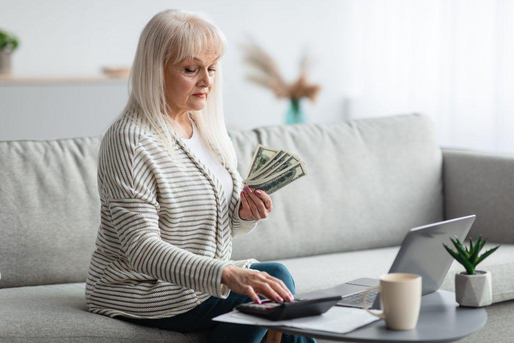 (P) Creditele online pentru pensionari, disponibile fără limită de vârstă