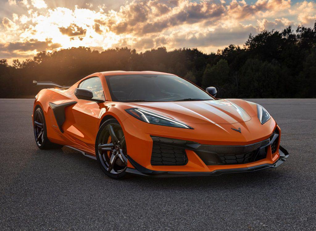 Cea mai performantă versiune a seriei, Corvette Z06, va avea motor V8 aspirat, dar nu va fi comercializată anul acesta.