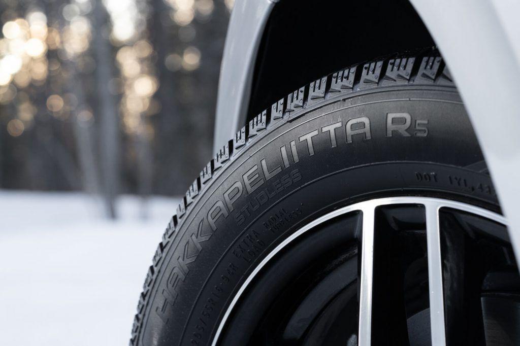 Nokian Tyres lansează noile anvelope de iarnă Hakkapeliitta R5
