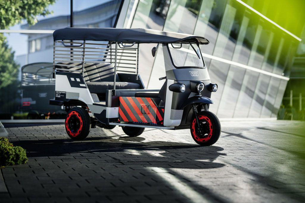 Viața bateriilor de după prima viață: module Audi e-tron parțial uzate sunt trimise să propulseze ricșe din India.