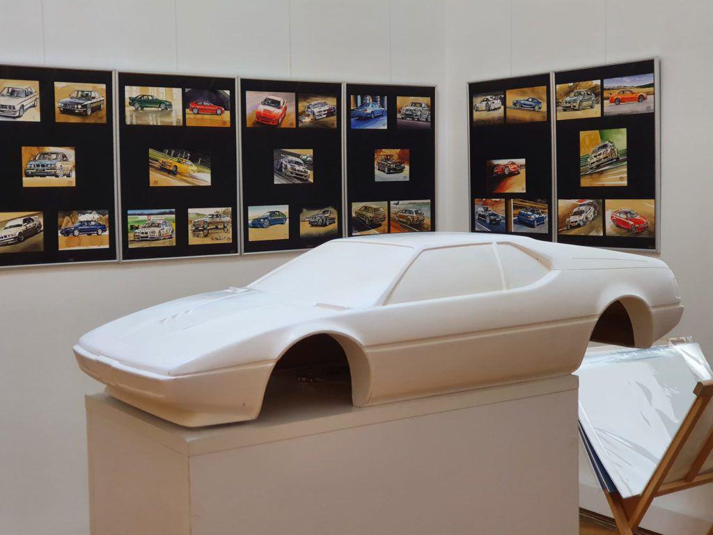 Motorsport Café – expoziție excepțională dedicată de pictorul Adrian Mitu aniversării de 50 de ani a diviziei BMW M.
