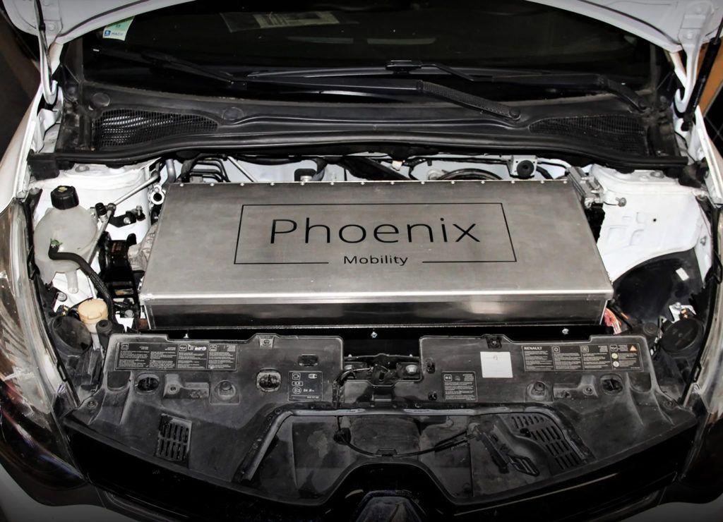 Grupul Renault și Phoenix Mobility lansează electrificarea retrofit a vehiculelor comerciale la uzina din Flins.