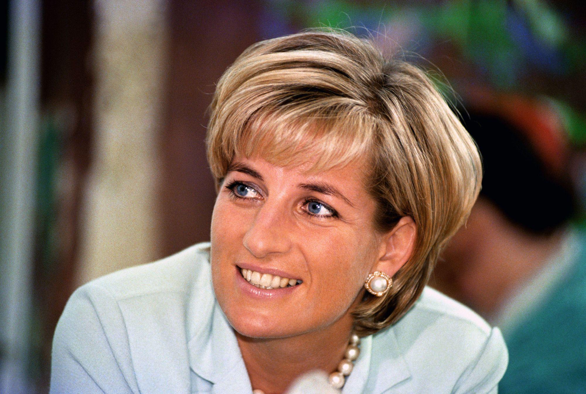 Fotografii Rare Cu Prințesa Diana In Costum De Baie Se Fac 21 De Ani De La Moartea Ei